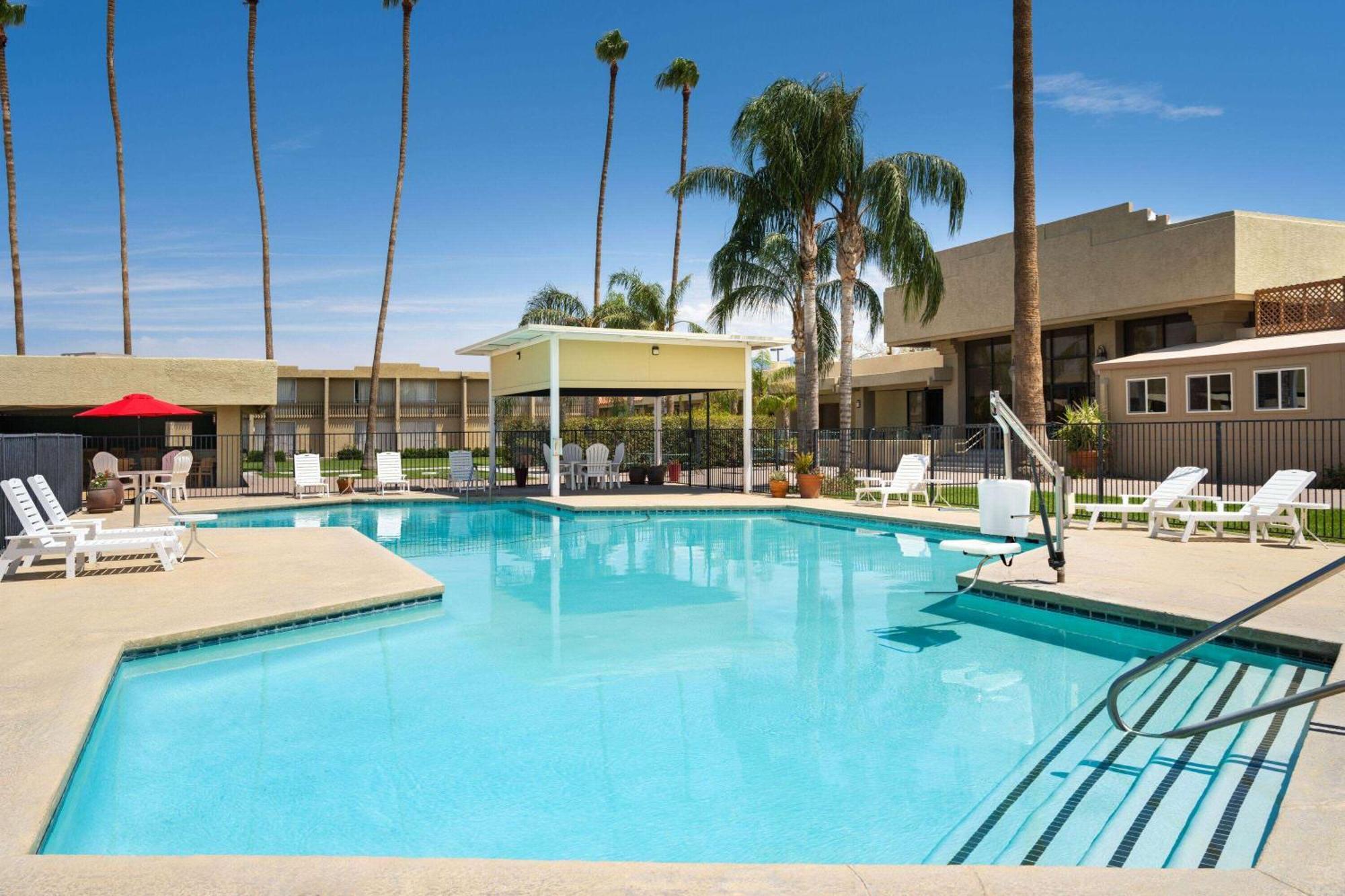 Ramada By Wyndham Tucson Hotel Luaran gambar